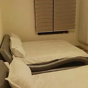 https://apt-trio-maria.bucharesthotelsnow.com